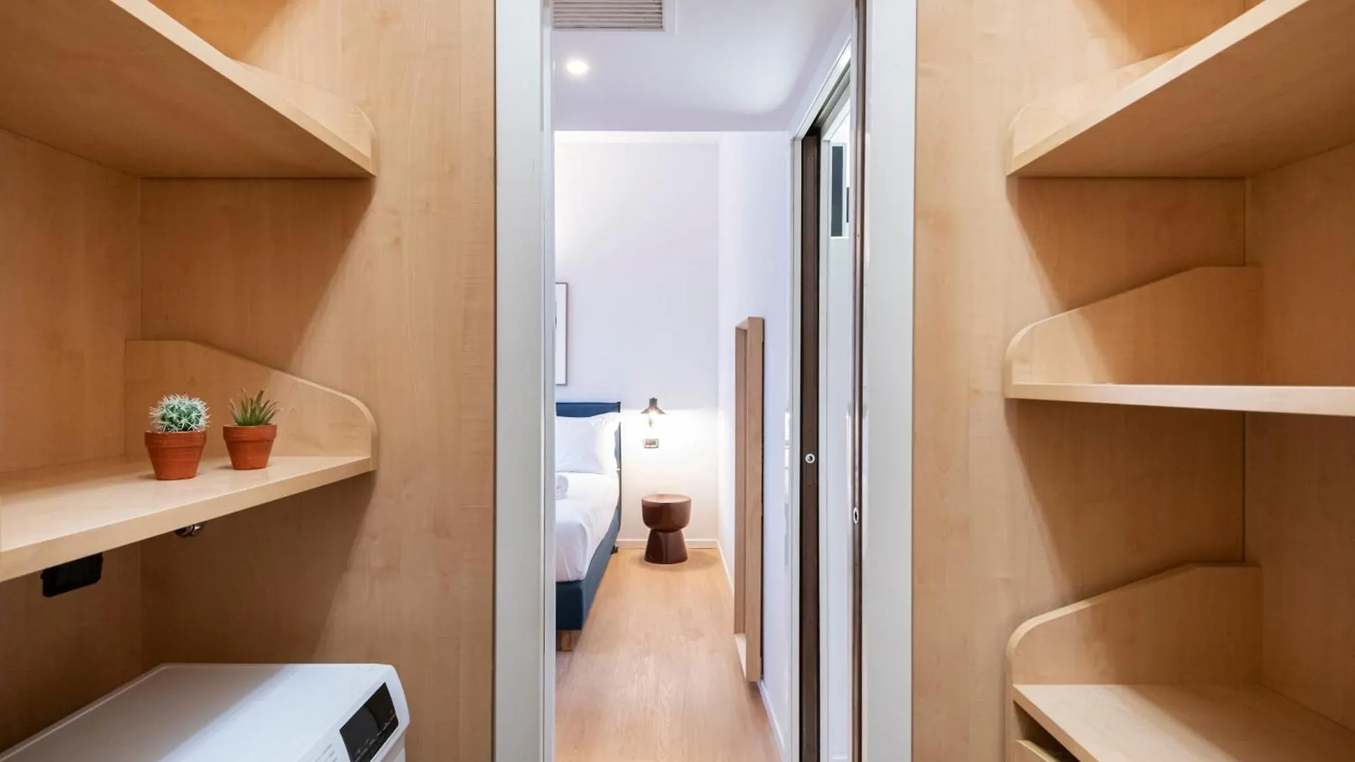 Relstay - Duomo 1Br Milan