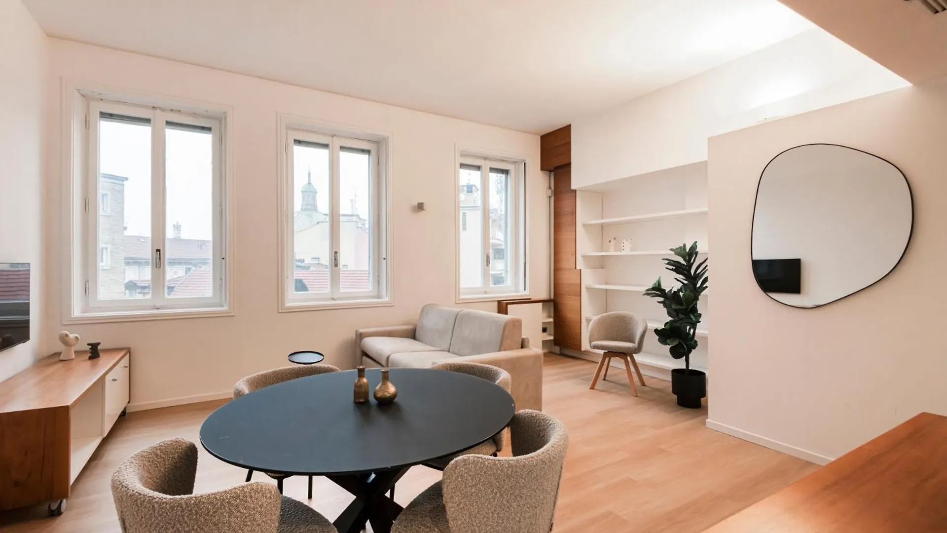 Relstay - Duomo 1Br Milan