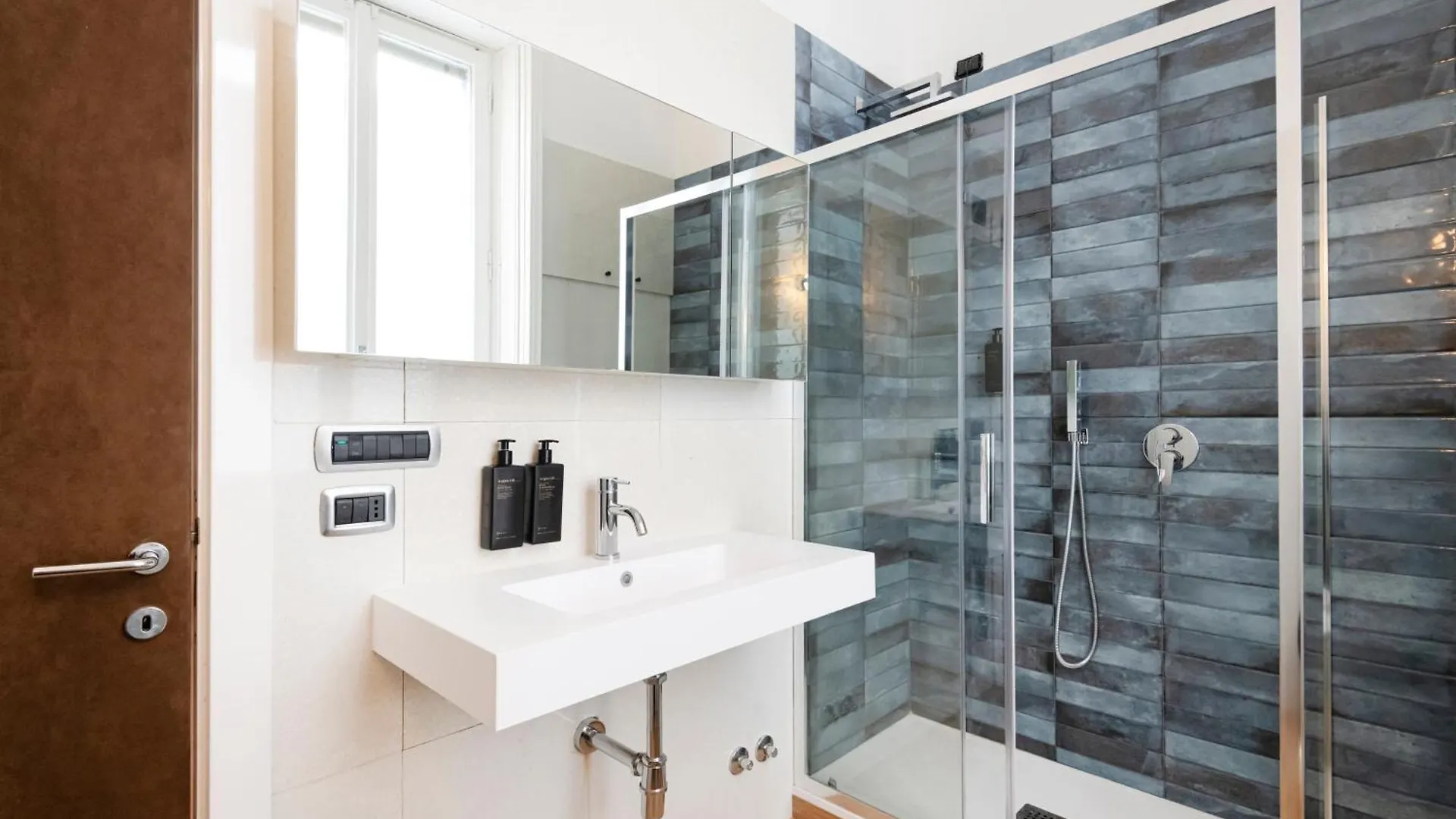 Relstay - Duomo 1Br Milan