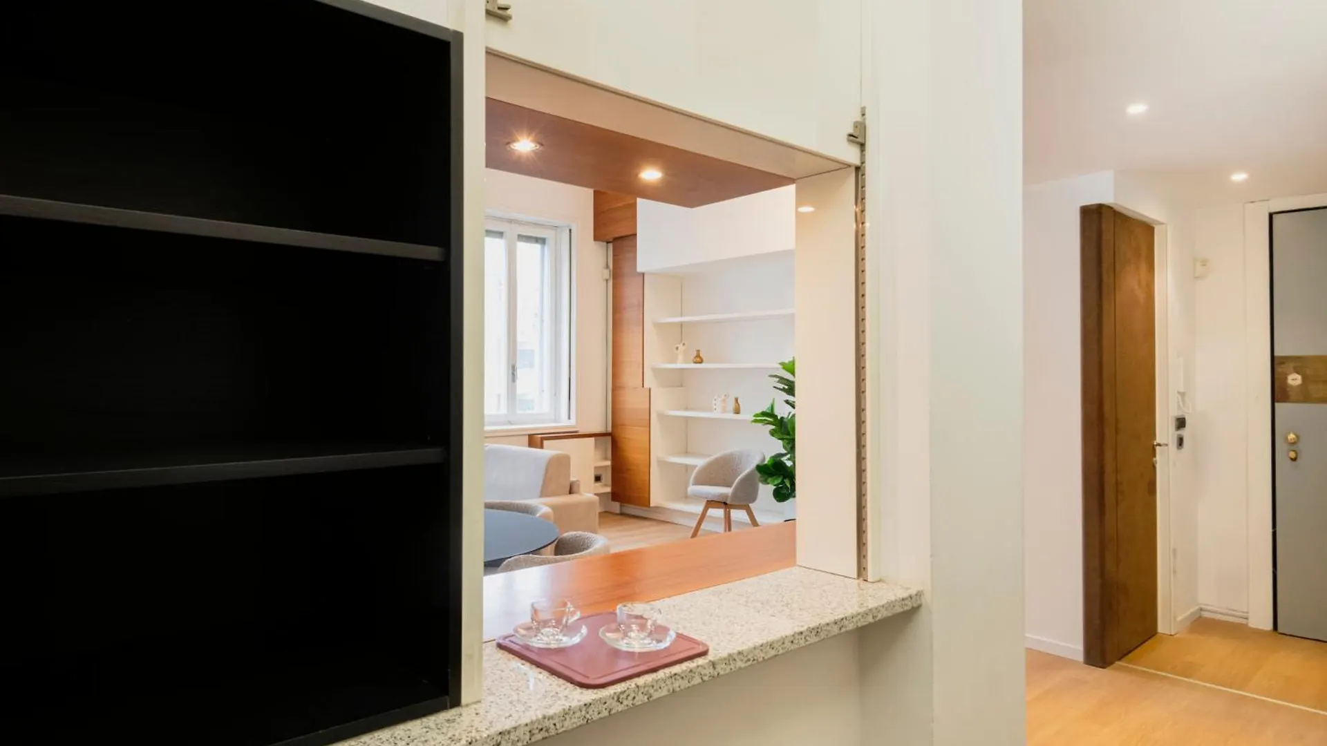 Relstay - Duomo 1Br Milan Apartment